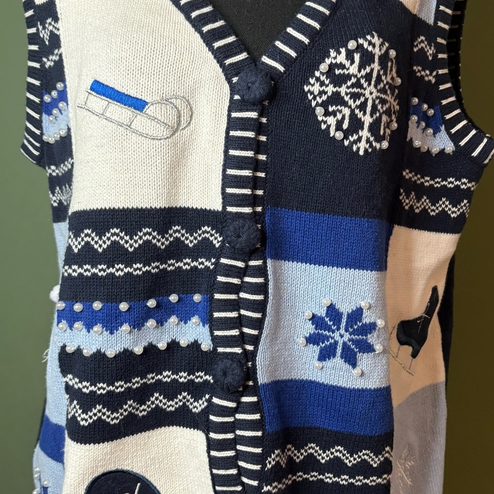 Vintage Winter L Sweater Vest Embroidered Snow Flakes Blue